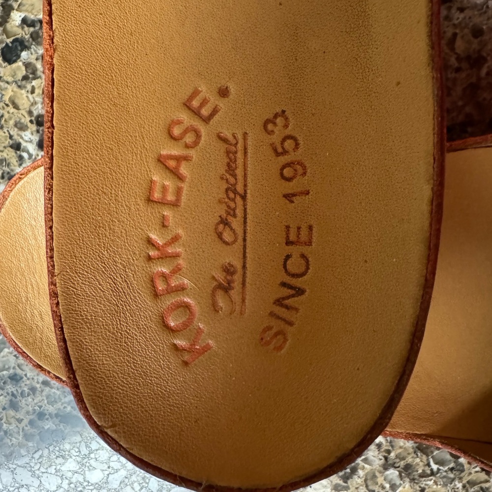 Fantastic, Stylish Cork-Ease Sandals - Picture 3 of 3